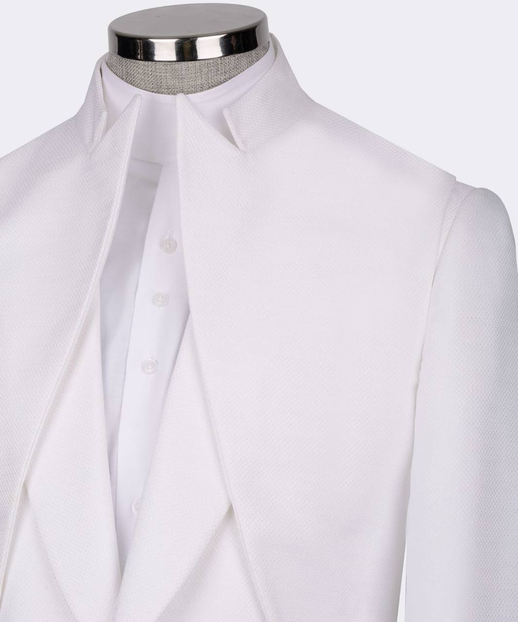 WHITE TUXEDO DOUBLE COLLAR