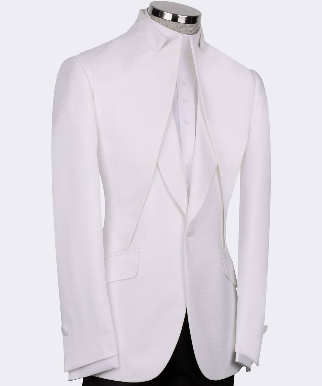 WHITE TUXEDO DOUBLE COLLAR